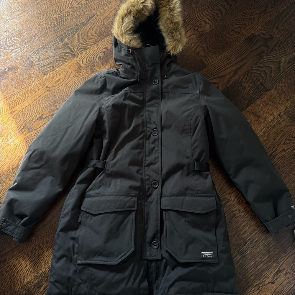 L.L. Bean Women's Black Ski Jacket with Fur Hood
